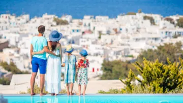 5 Reasons Why Living in Greece is Better