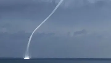 Ρόδος / Υδροσίφωνας  - Εντυπωσιακό βίντεο