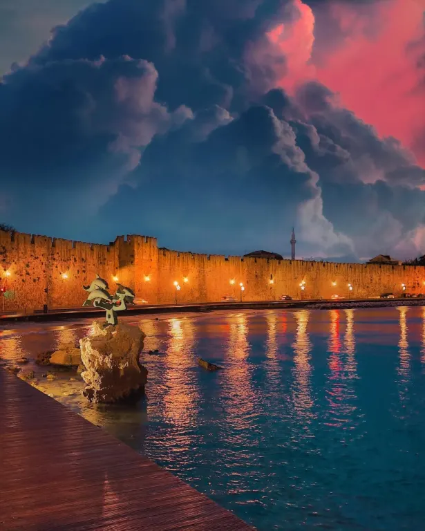 Λουκάς Γιασιράνης : Ο αεροναυπηγός που «Ξεκλειδώνει» το φως του Αιγαίου.